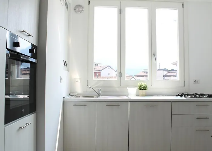 Apartmán Meschihouse - Da Vinci 35 *