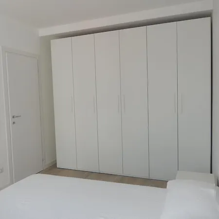 Apartman Meschihouse - Da Vinci 35 Lecco